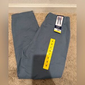 “New” GAP Slim Ankle Pants size6
